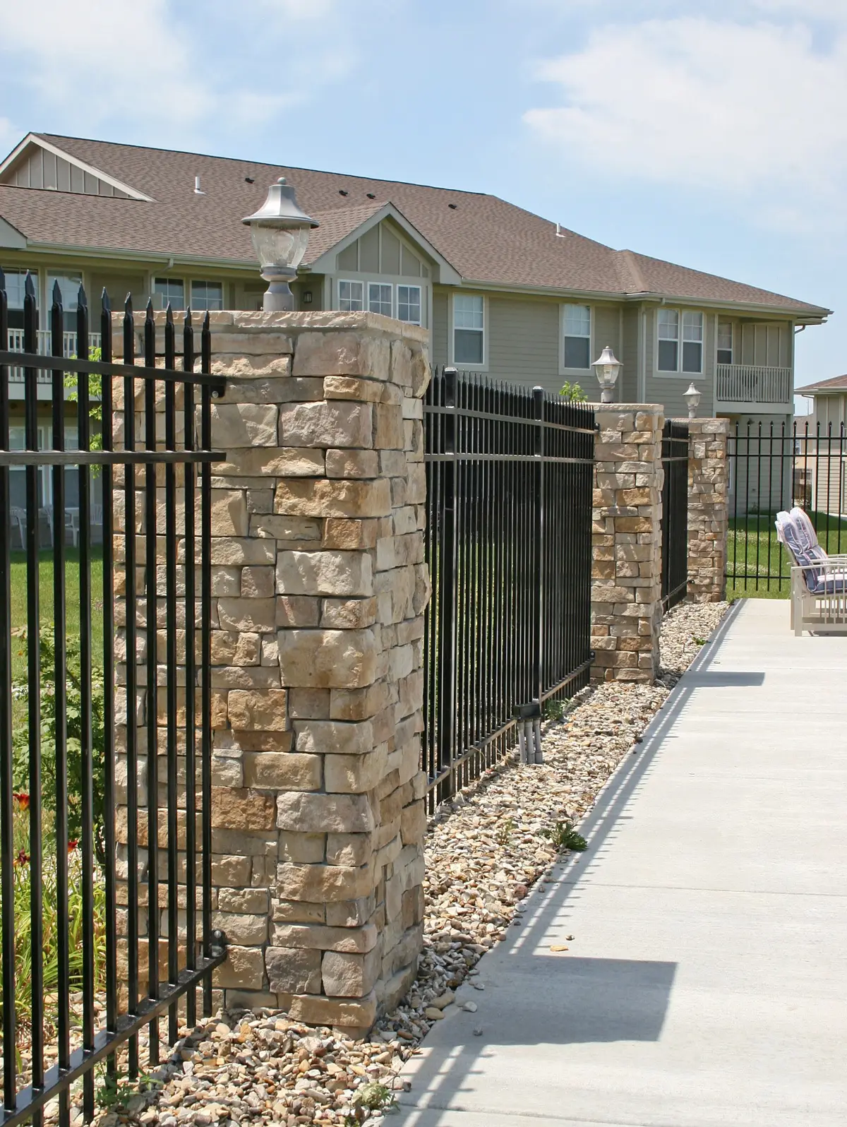 Porch columns clad in Canyon Ledge stone veneer, Ozark Mountain
